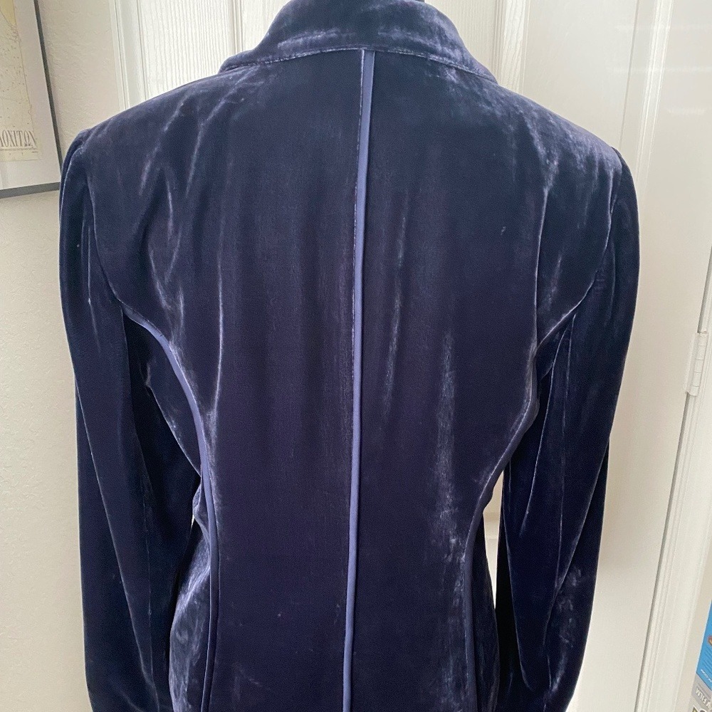 Jones New York Soft Velvet Jacket, blue,‎ size 6. Gorgeous! - Picture 3 of 5